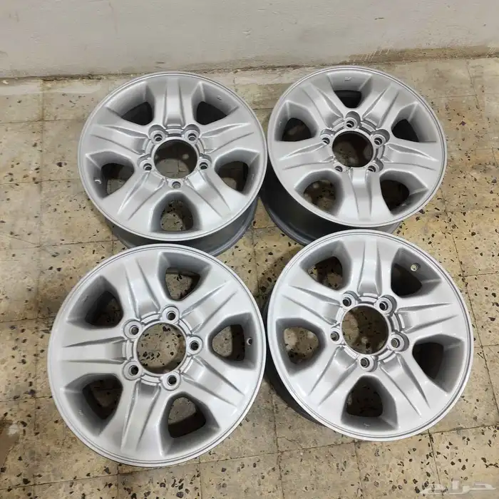 جنوط جيب لاندكروزر 2007 اصلي وكاله مقاس 17 4