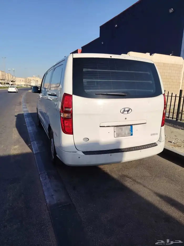 فان باص هونداي ديزل H1 2016 4