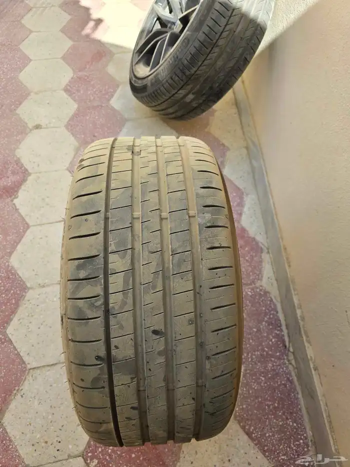 كفرات DUNLOP مرسيدس 5