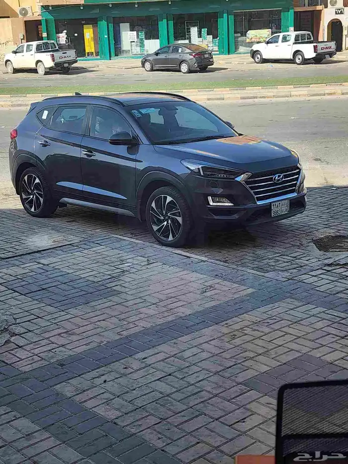 توسان 2019 فل كامل مكينه 2000cc بنزين ممشى 93الف 0