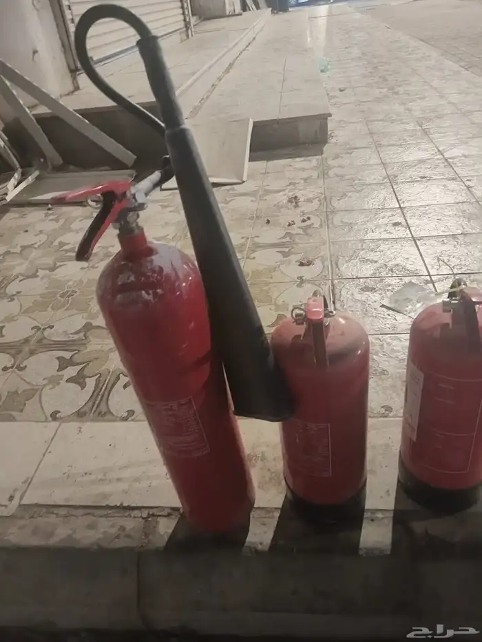 استاند واغراض للبيع 4