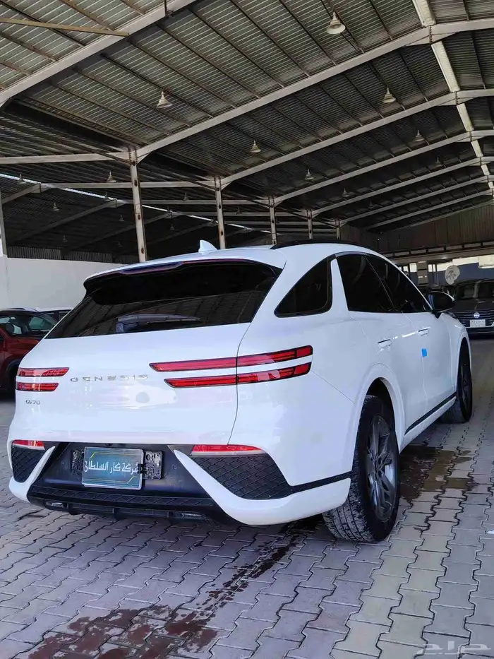 جينسس 2023 GV70 ديزل 12