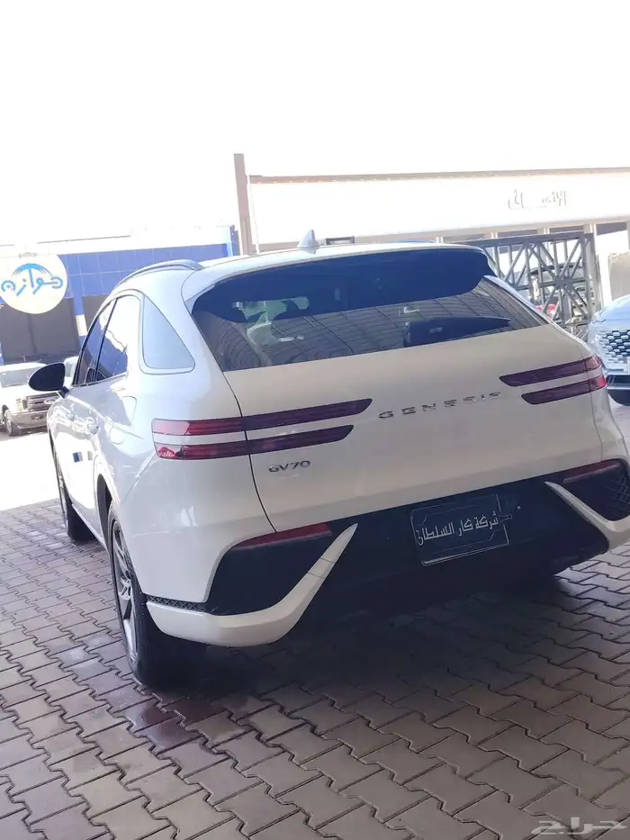 جينسس 2023 GV70 ديزل 9