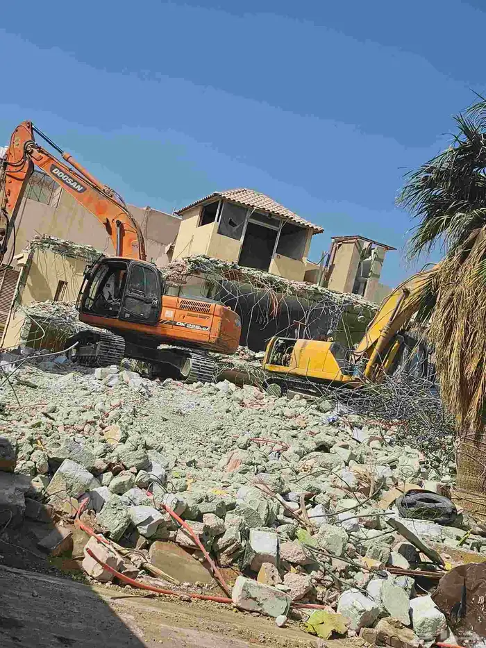 هدم المباني مقابل المحتويات مجانا هدم كافة المباني بانواعها 0
