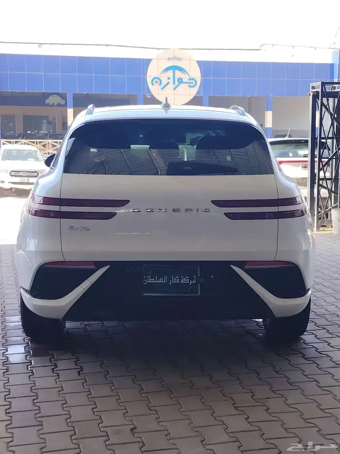 جينسس 2023 GV70 ديزل 6