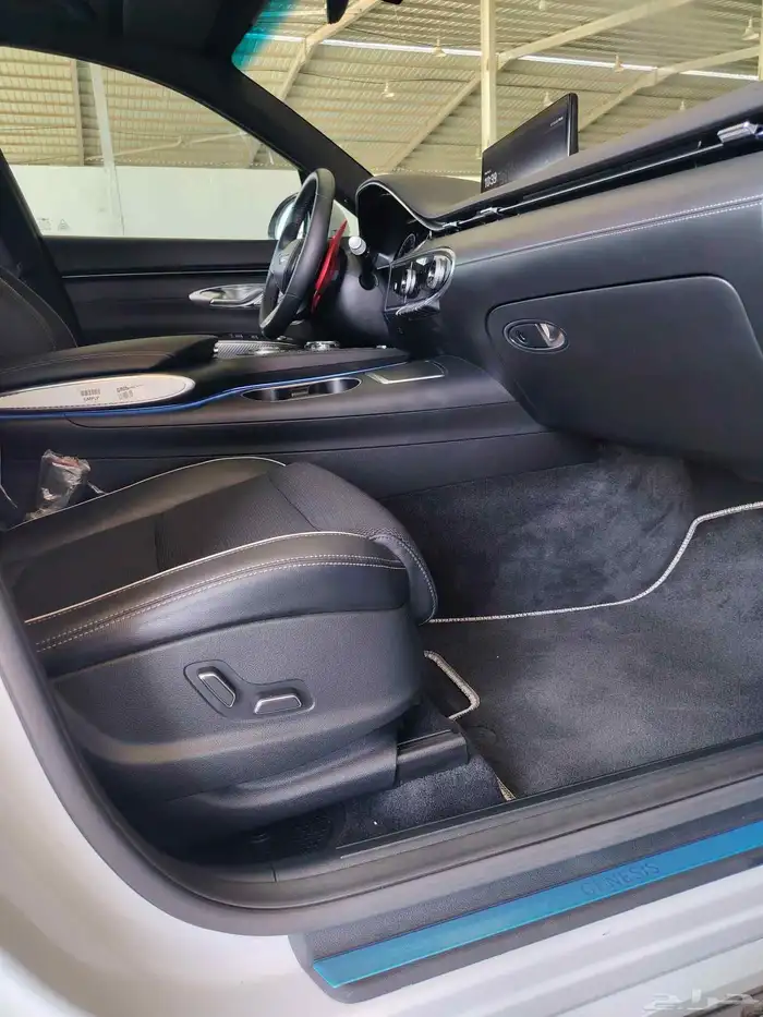 جينسس 2023 GV70 ديزل 19