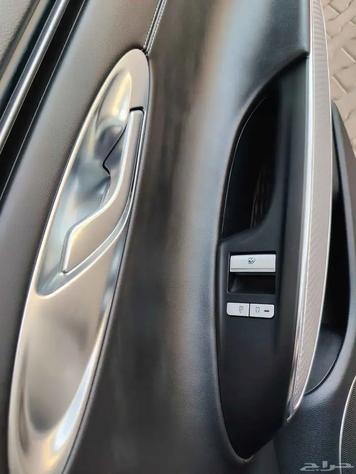 جينسس 2023 GV70 ديزل 18