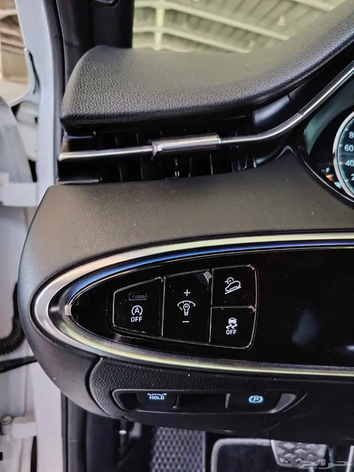 جينسس 2023 GV70 ديزل 28