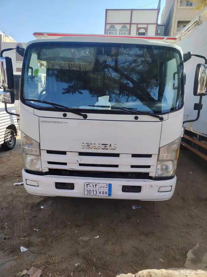 دينا أيسوزو 2016 0