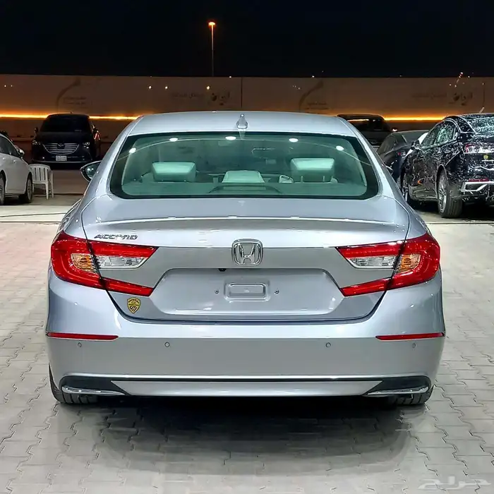 للبيع هوندا اكورد 2022 ستاندر 5