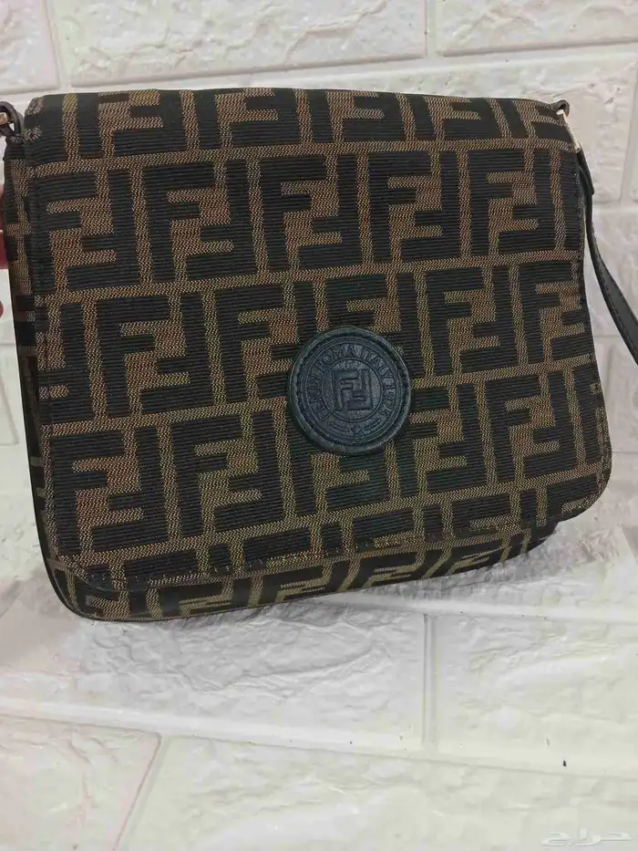 شنطه فيندى zucca كروس اصلى 1