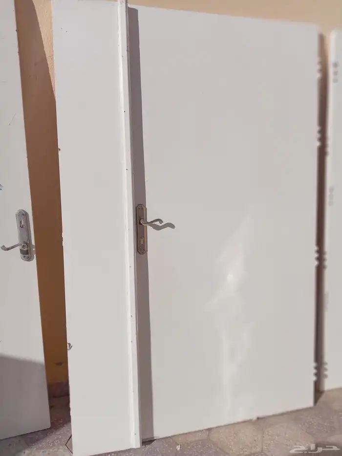 3 أبواب نظاف بكوالينهن و11 ثرياء 0