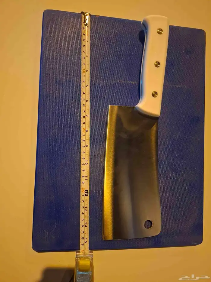 ساطور ممتاز ثقيل طول 39 سم تقريبا وعرض 10سم تقريبا وزن كيلو 2