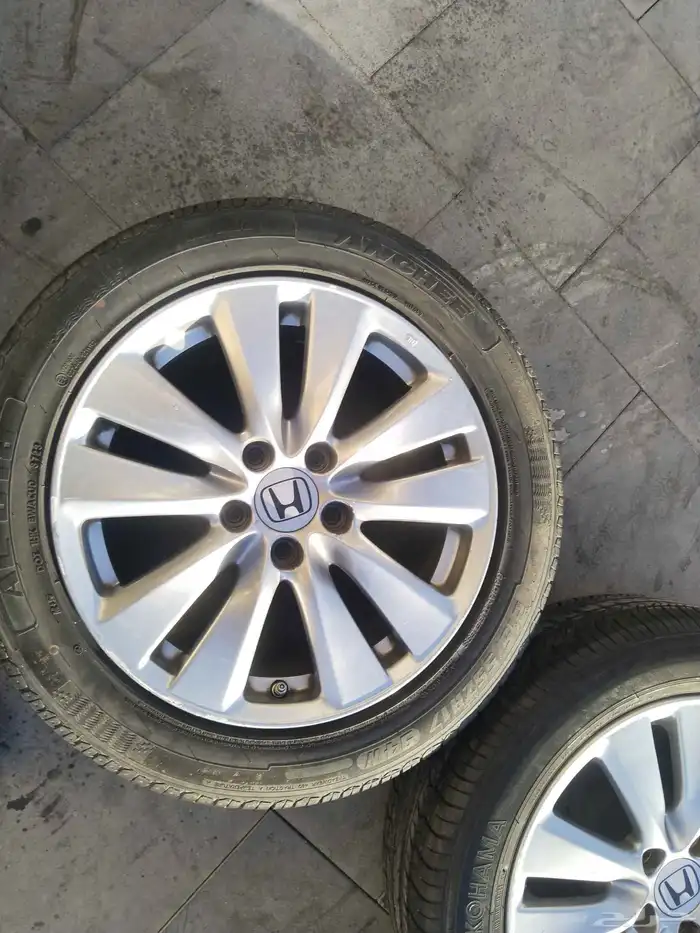 جنوط اكورد اسبيشل مقاس17 أصلي وكاله موديل 2013 2012 2011تركب 11