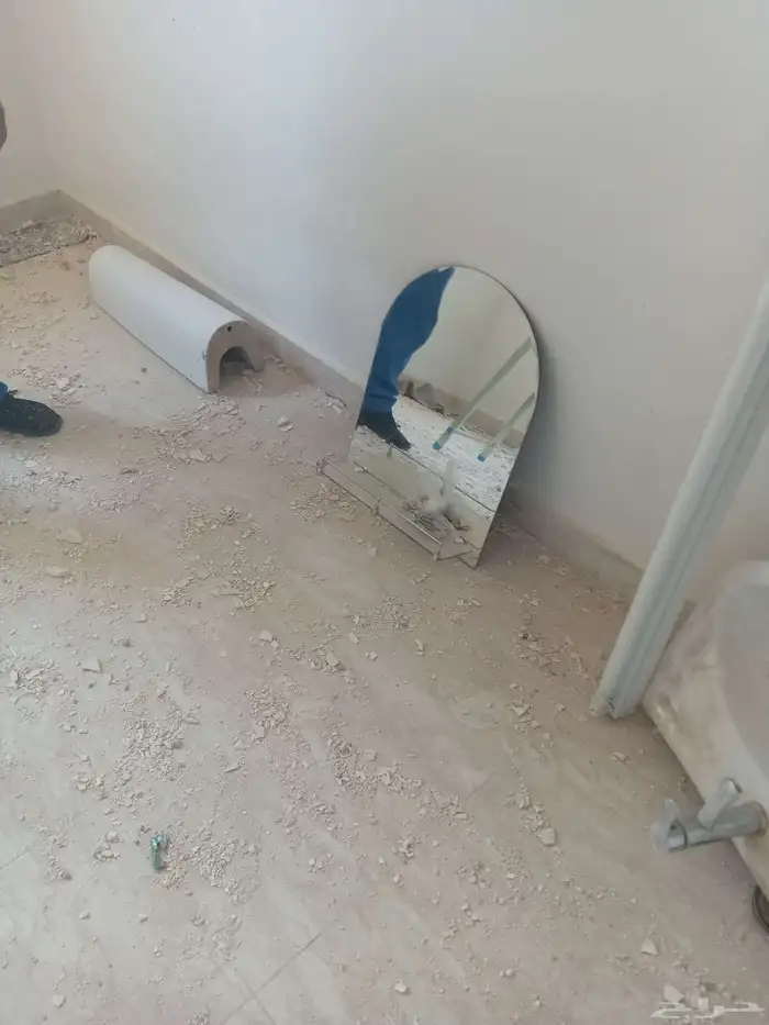 مغسله سليمه مع مرايه 0