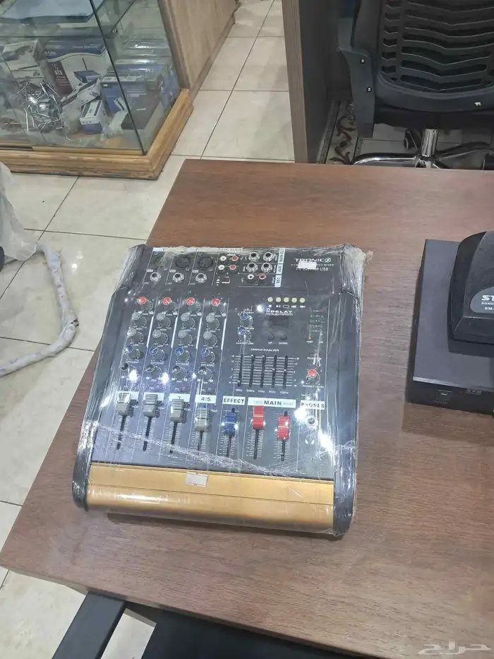 دي في ار   مايك   مكسر 1