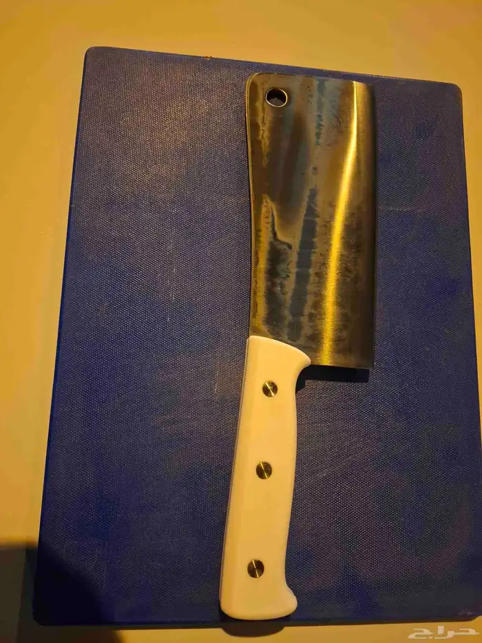 ساطور ممتاز ثقيل طول 39 سم تقريبا وعرض 10سم تقريبا وزن كيلو 1