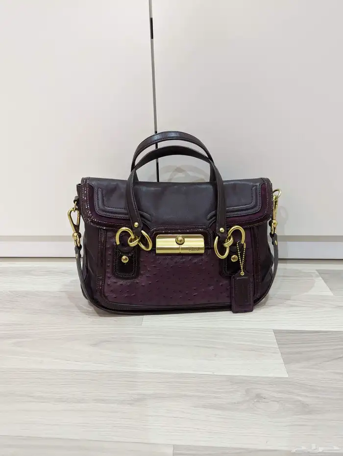 شنطة كوتش كريستين جلد نعام 0