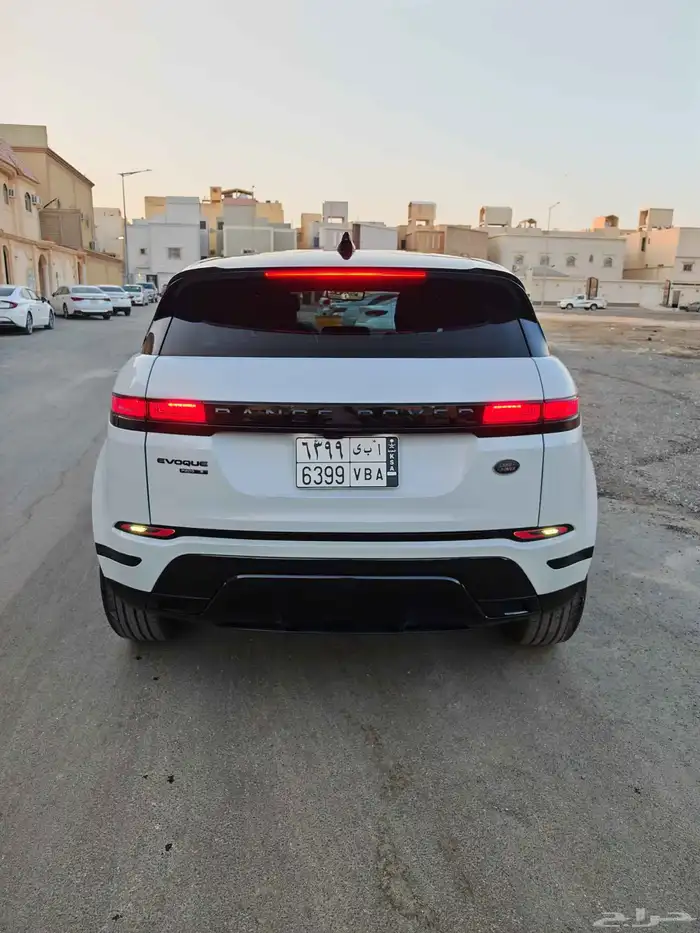 للبيع رانج روفر ايفوك 2021 فل كامل R-daynamic مخزن 2