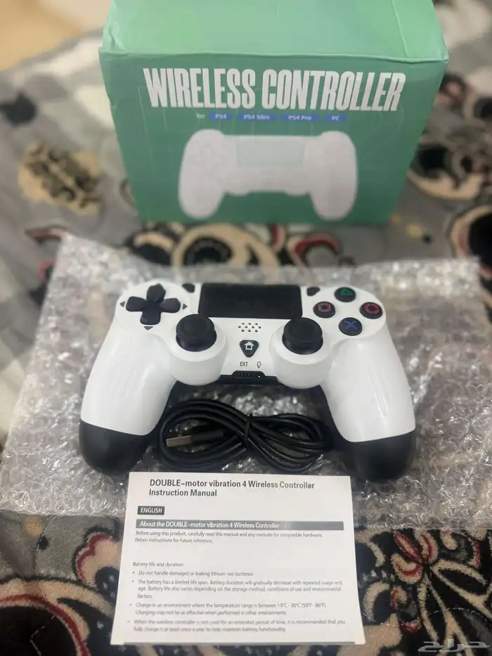 يد سوني 4 تجاريه جديده ياجي معاه شاحن للبيع 0