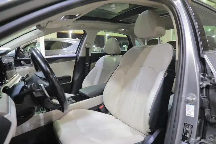 كيا K5 موديل 2021 17