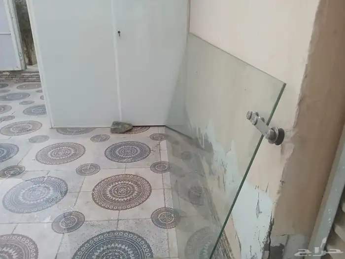 زجاج بقاله للبيع 1