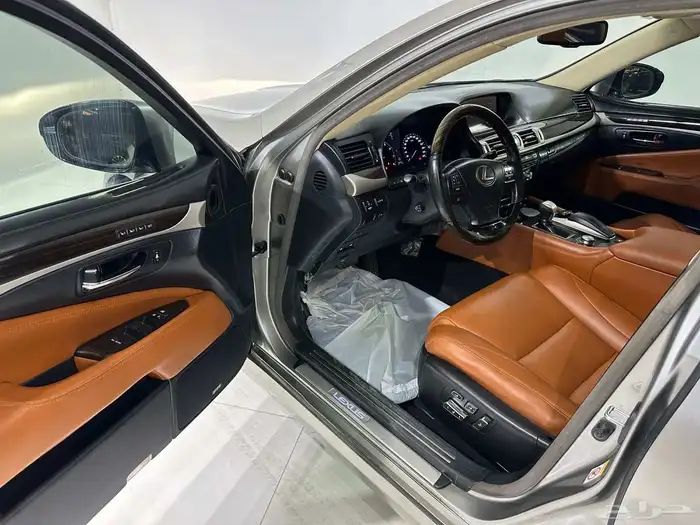 لكزس LS460 فل كامل 2014 11