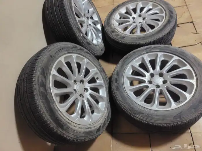 جنوط لند روفر 1