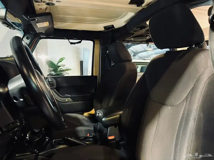 جيب رانجلر 2014 sport v6 نظيف وبحاله ممتازه 10