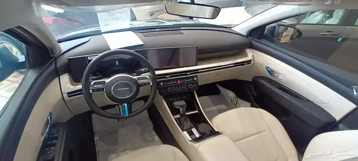 هيونداي توسان سمارت 1600 سقف أسود وسقف عادي 2025 9