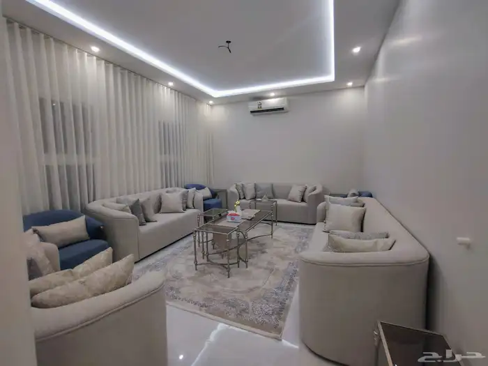 فيلا راقيه للبيع زاوية بالمهديه مساحه 276 متر السعرمليون 800 0