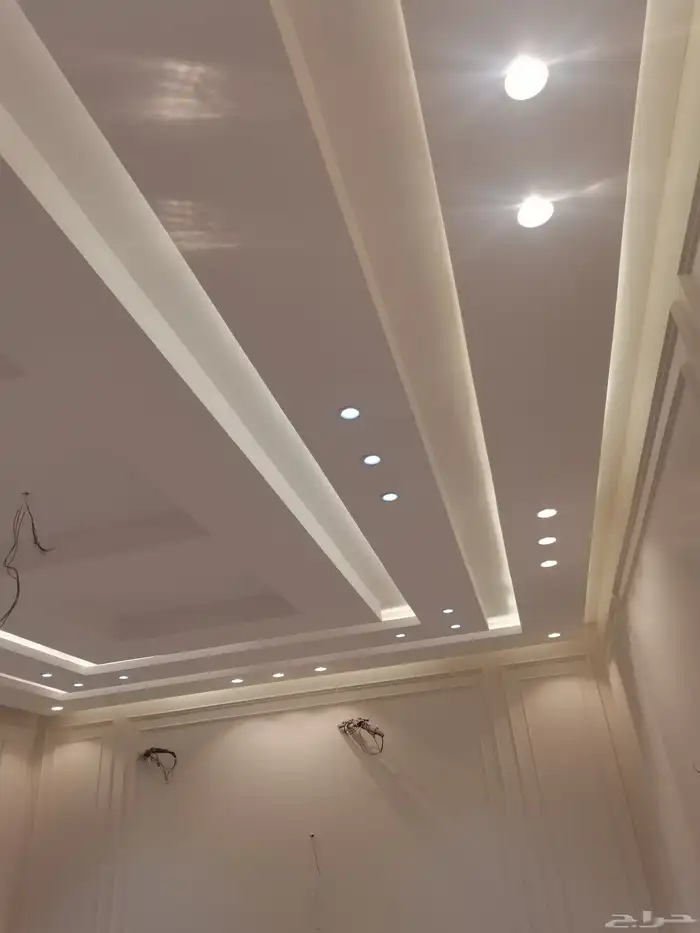 ابوعلي الالفي لجميع اعمال الكهرباء والتشطيبات والصيانه 0