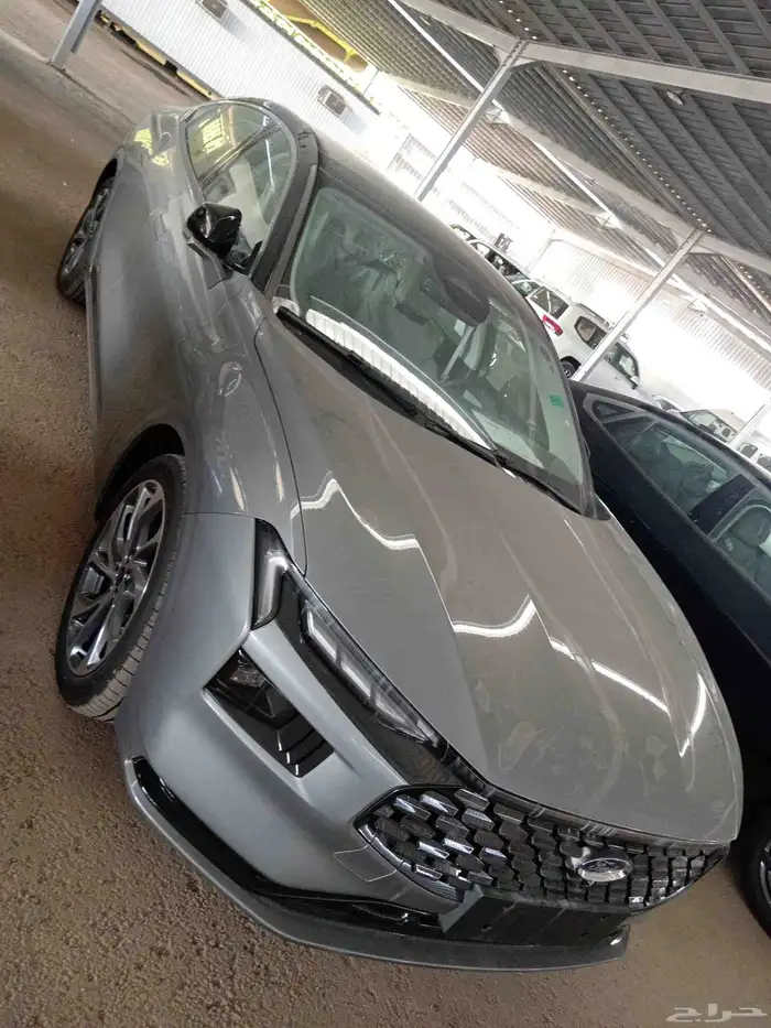 فورد تورس تيتانيوم موديل 2026 الوان مختلفه 10