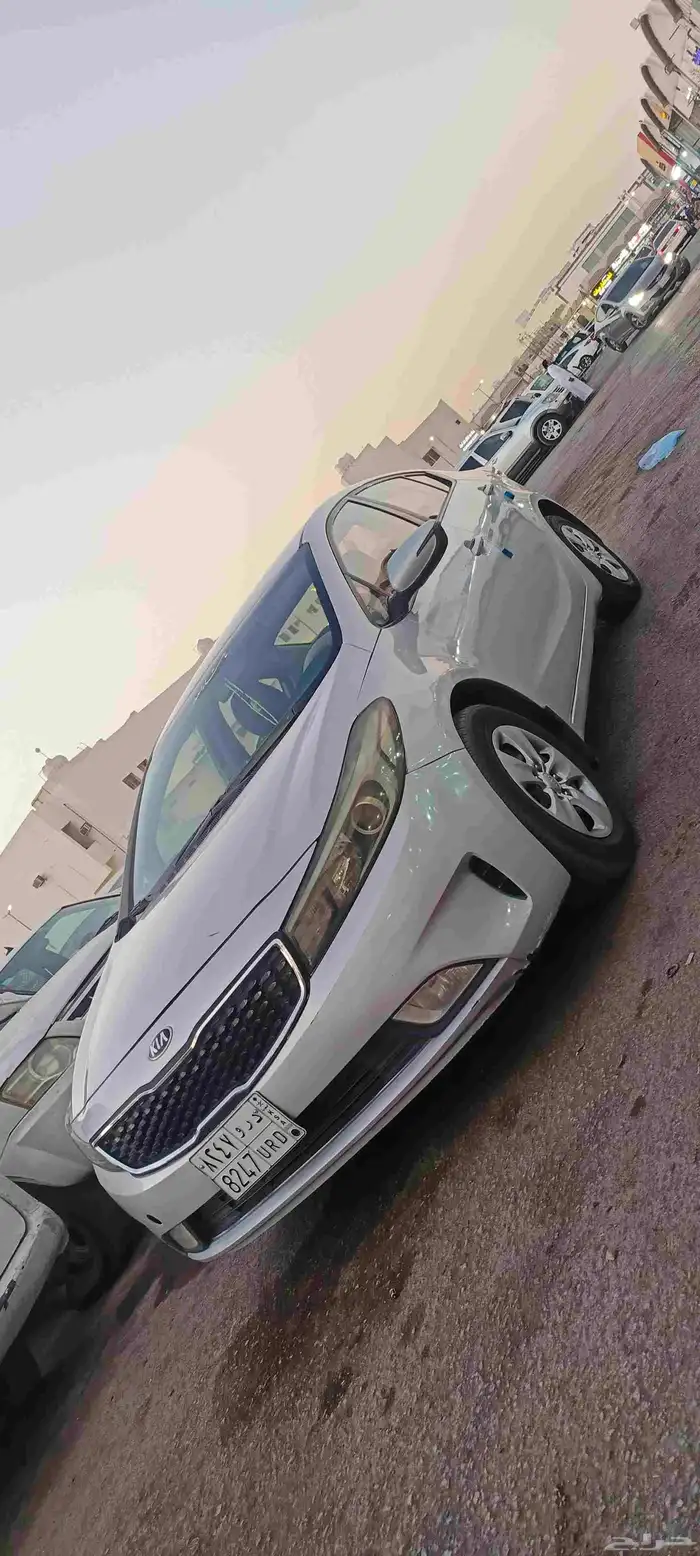 كيا سيراتوا 6