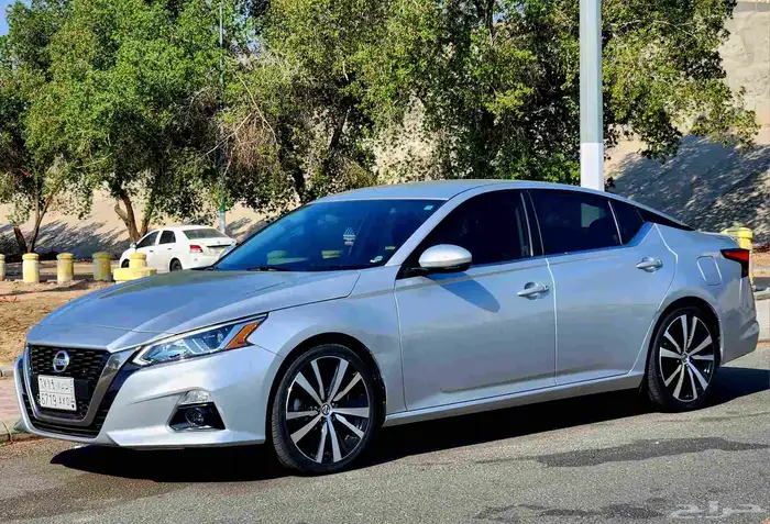 نيسان التيما 2020 SR 2