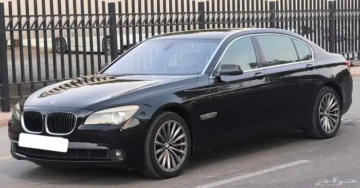 بي ام دبليو LI740فل كامل موديل 2009 1