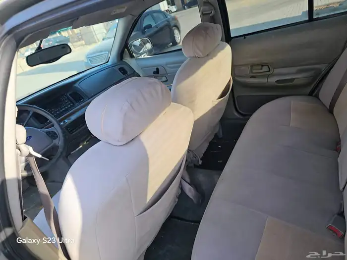 كراون فكتوريا 2002 9