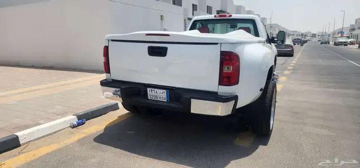 GMC sierra dually HD 6.0L V8 1