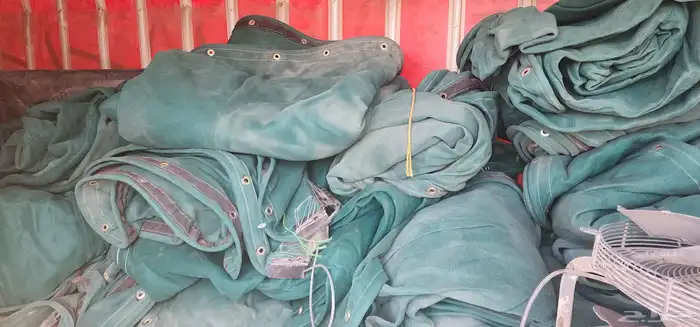 شراع للتريلات والسطحات والتيادر مستعملة ونظيفة على الشرط 0