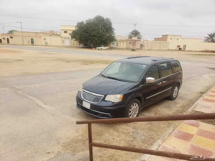 سيارة كرايسلر جراند 2013 5