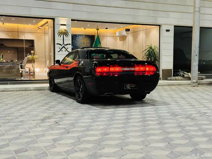 تشالينجر RT 2014 سعودي V8 نظيف جدا 3
