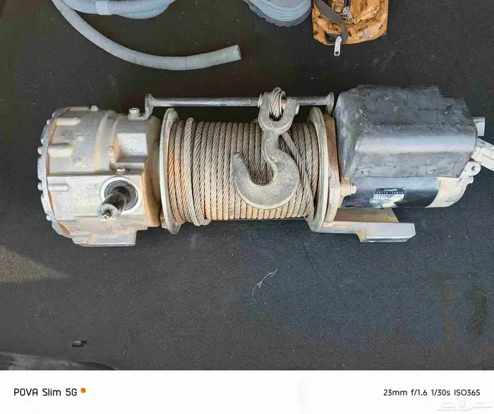 ونش سحب 12V بالقاعدة وشغال علي الشرط 0