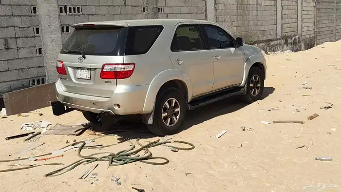 فورتشنر 4سلندر دبل ماشي 360الف 2011 0