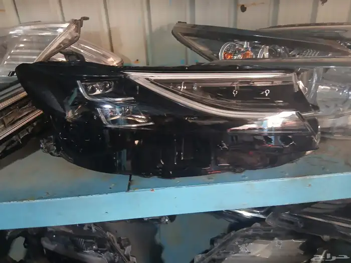 شمعه يمين كامري 2025 0