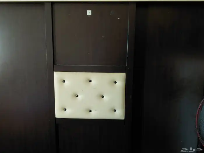 اثاث للبيع بسعر مغري سرير 2 دولاب 2 كمود و مكتب ب 500 0