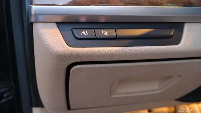 بي ام دبليو LI740فل كامل موديل 2009 10