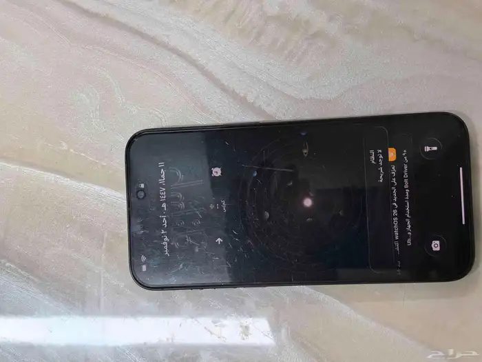 جوال للبيع 15 برو ماكس نظيف 7