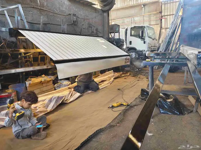 تنفيذ كافه اعمال المظلات المخصصه للمحلات والمطاعم والكافيهات 8