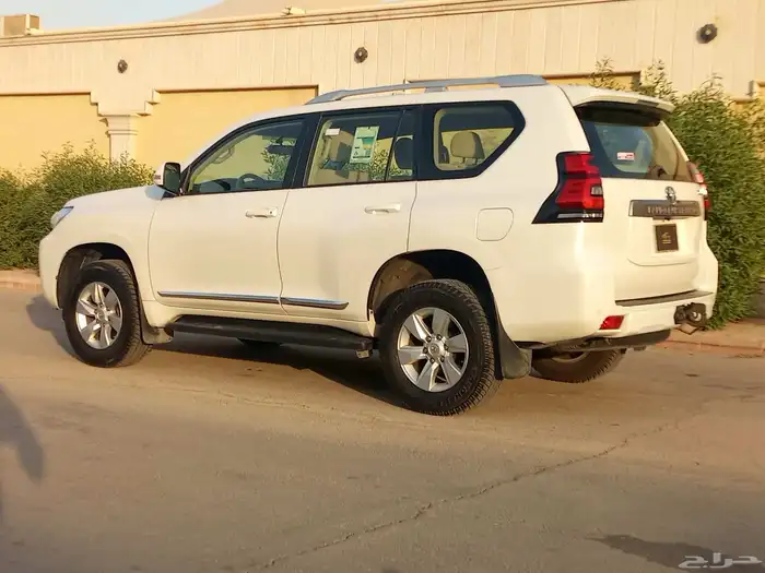 تويوتا برادو ( 2023 ) TXL بنزين دبل V6 سعودي بحالة ممتازة 7