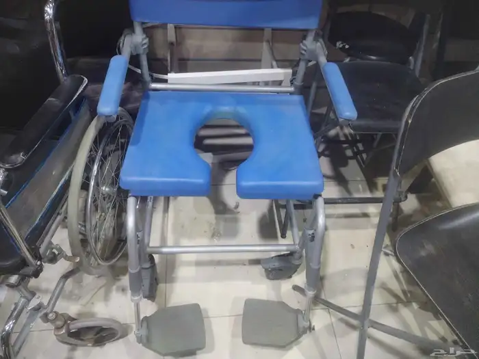 للبيع كرسي متحرك لذوي الاحتياجات الخاصة خاص للحمام 1